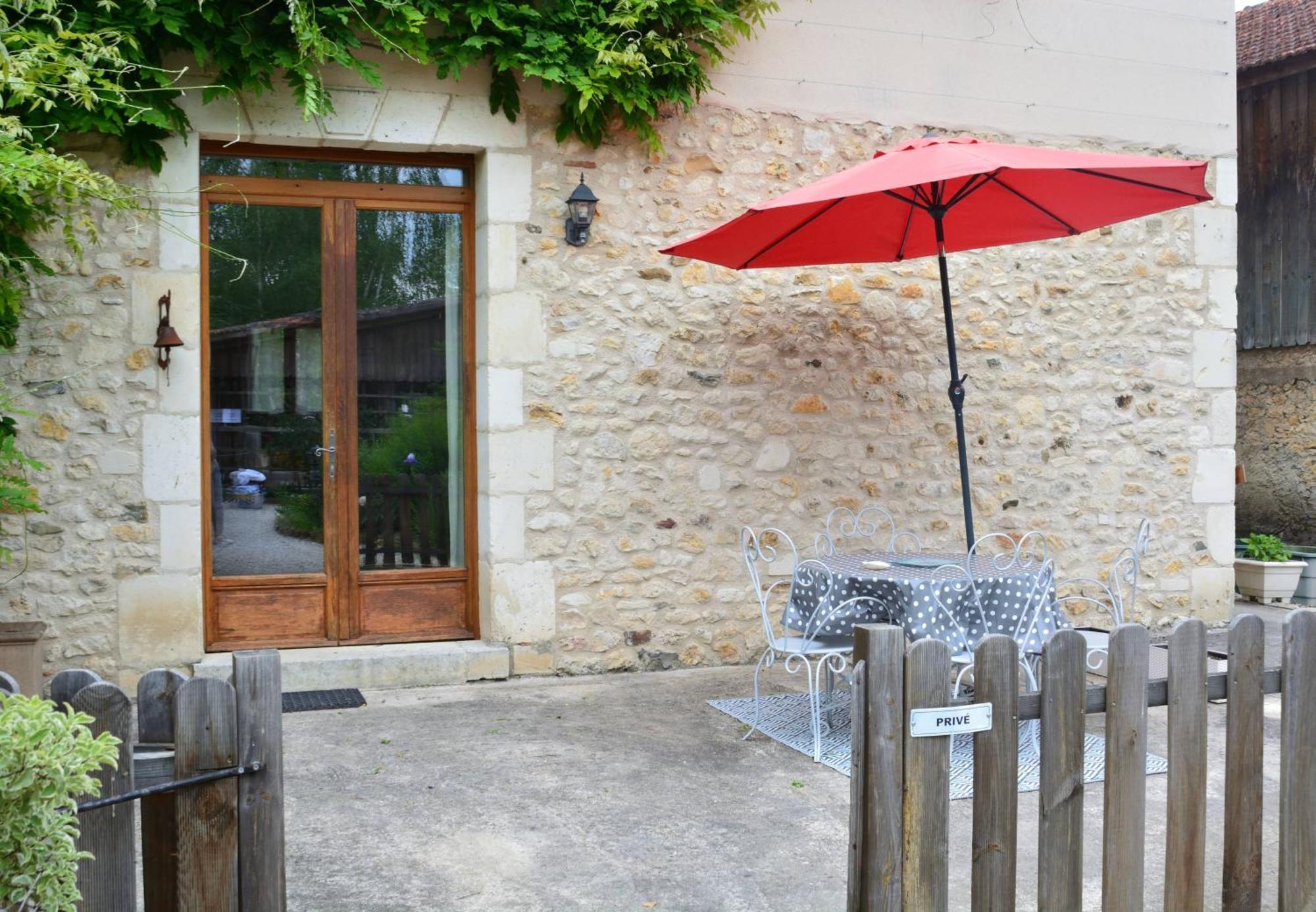 Gites Le Clos Du Verger Maurens  Esterno foto